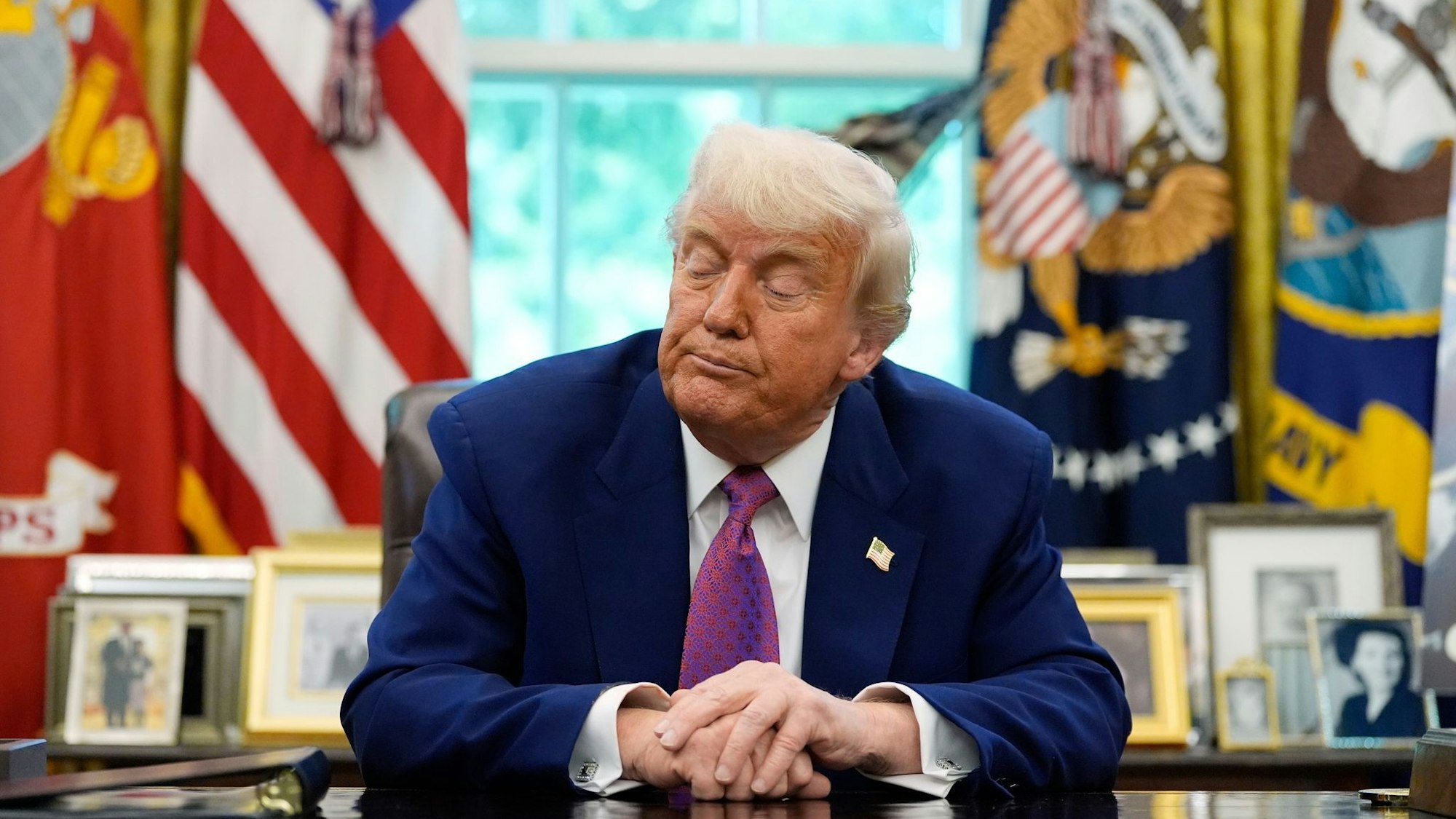 US-Präsident Trump verbreitet verstärkt Verschwörungstheorien über seinen Amtsvorgänger Biden.